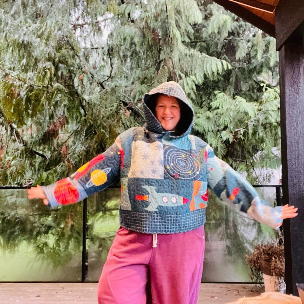 Handmade “out of this world” quilt Hoodie OS - Picture 2 of 3